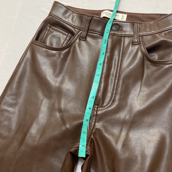 Abercrombie &Fitch The 90s Straight Faux Leather High Rise Pants Rich Br… - Picture 8 of 11